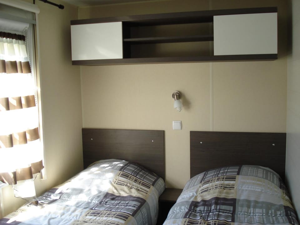 Mobil home 6 personnes - Camping les jardins du littoral Campground/ 
RV Resort in Lacanau