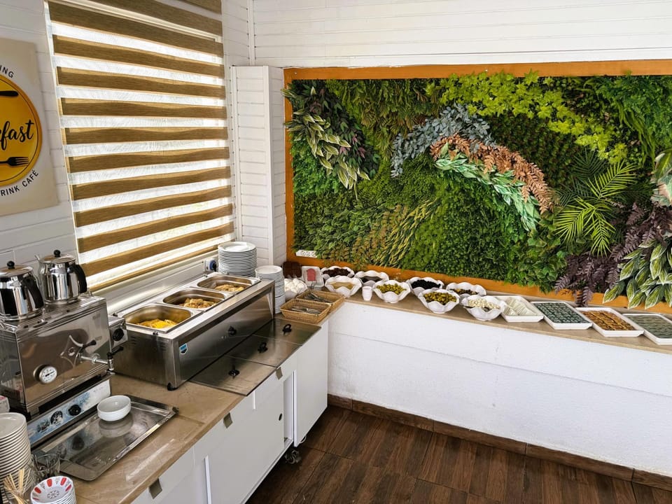 Buffet breakfast