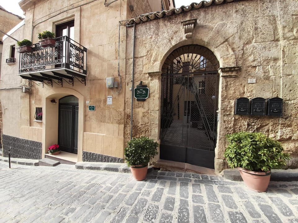 Antica Dimora Historic Building Bed and Breakfast in Sicily