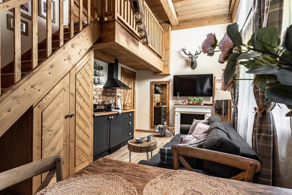 Living room, flat iron, kitchen