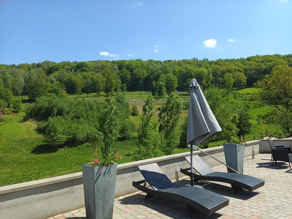 Balcony/Terrace, Garden view