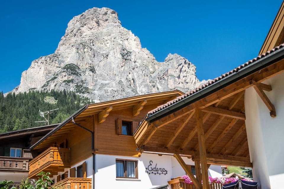 Facade/entrance, Natural landscape, Mountain view