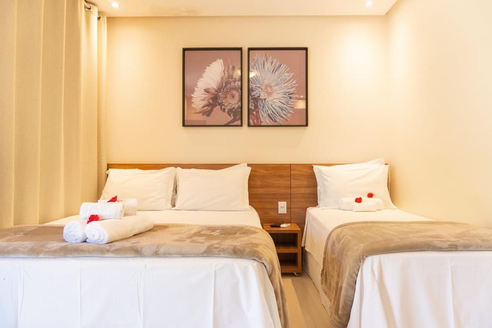 Bed, Photo of the whole room, towels