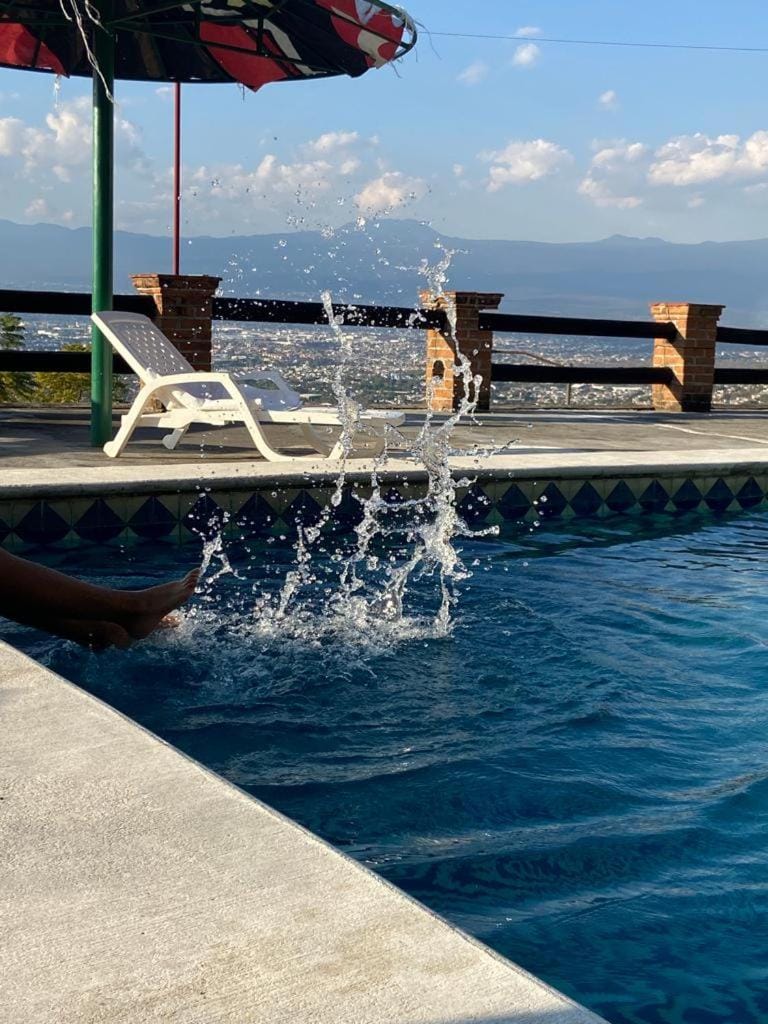 QUINTA ZAPOLTITIC, ideal para descanso familiar House in State of Morelos