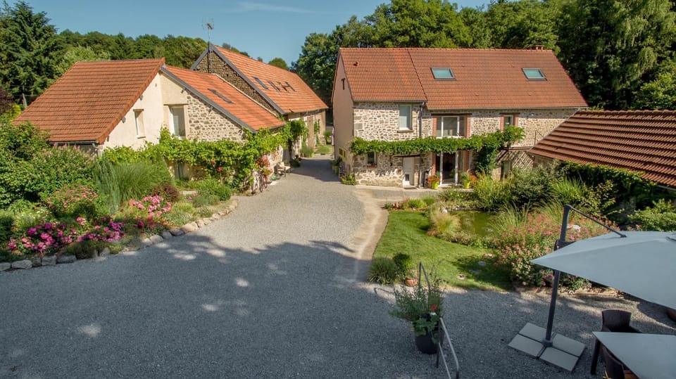 Property building, Garden view