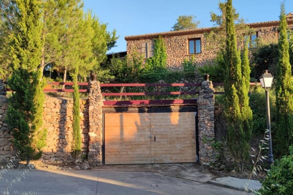 La Casa de Piedra, una ventana al paraíso Chalet in Valencian Community