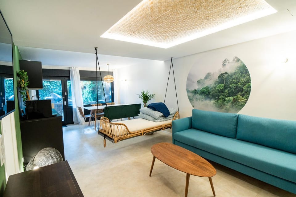 Living room, kitchen