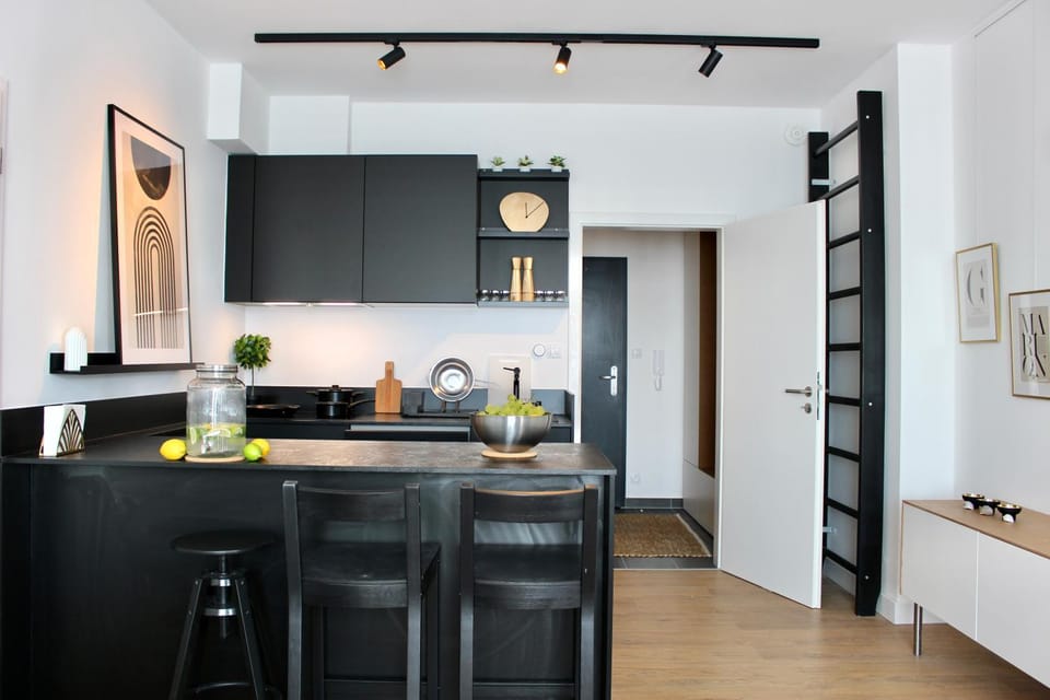Kitchen or kitchenette