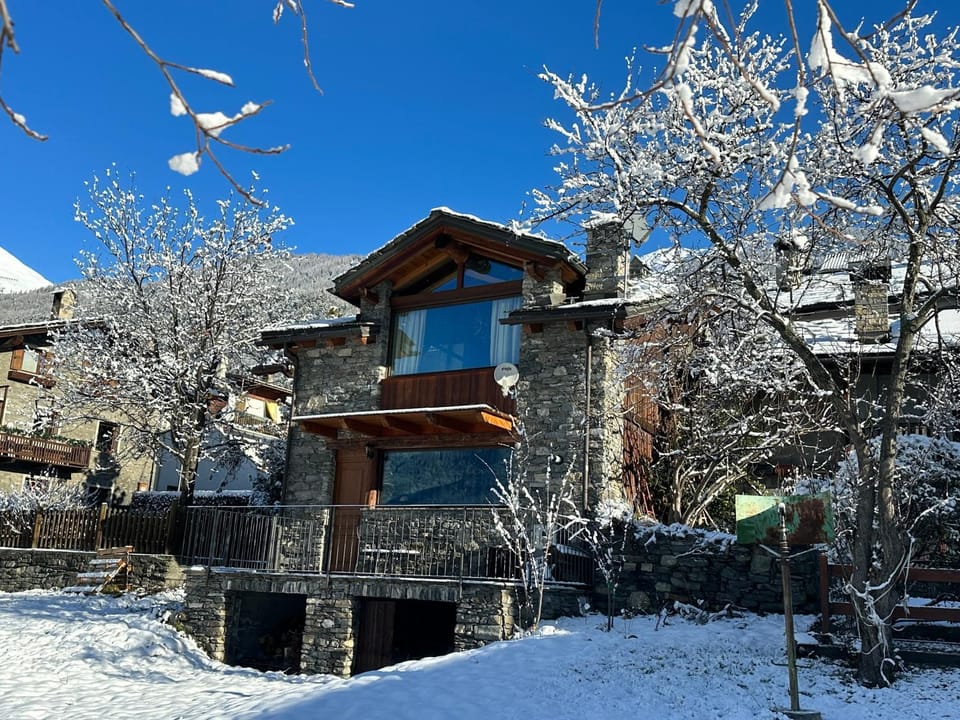 Property building, Winter