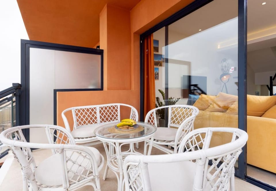 Patio, Balcony/Terrace, Seating area