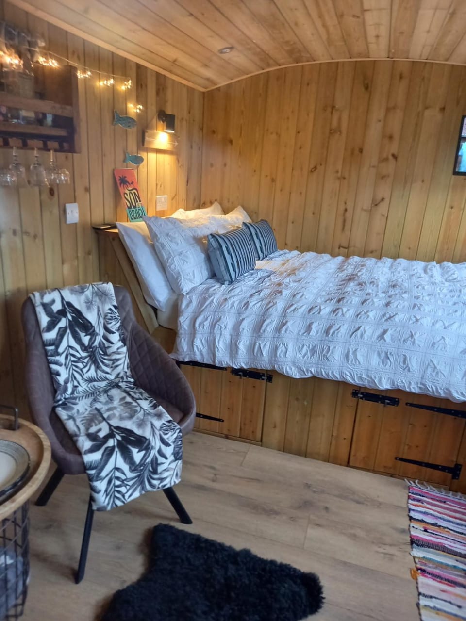 Stargazy Shepherds Hut Apartment in England