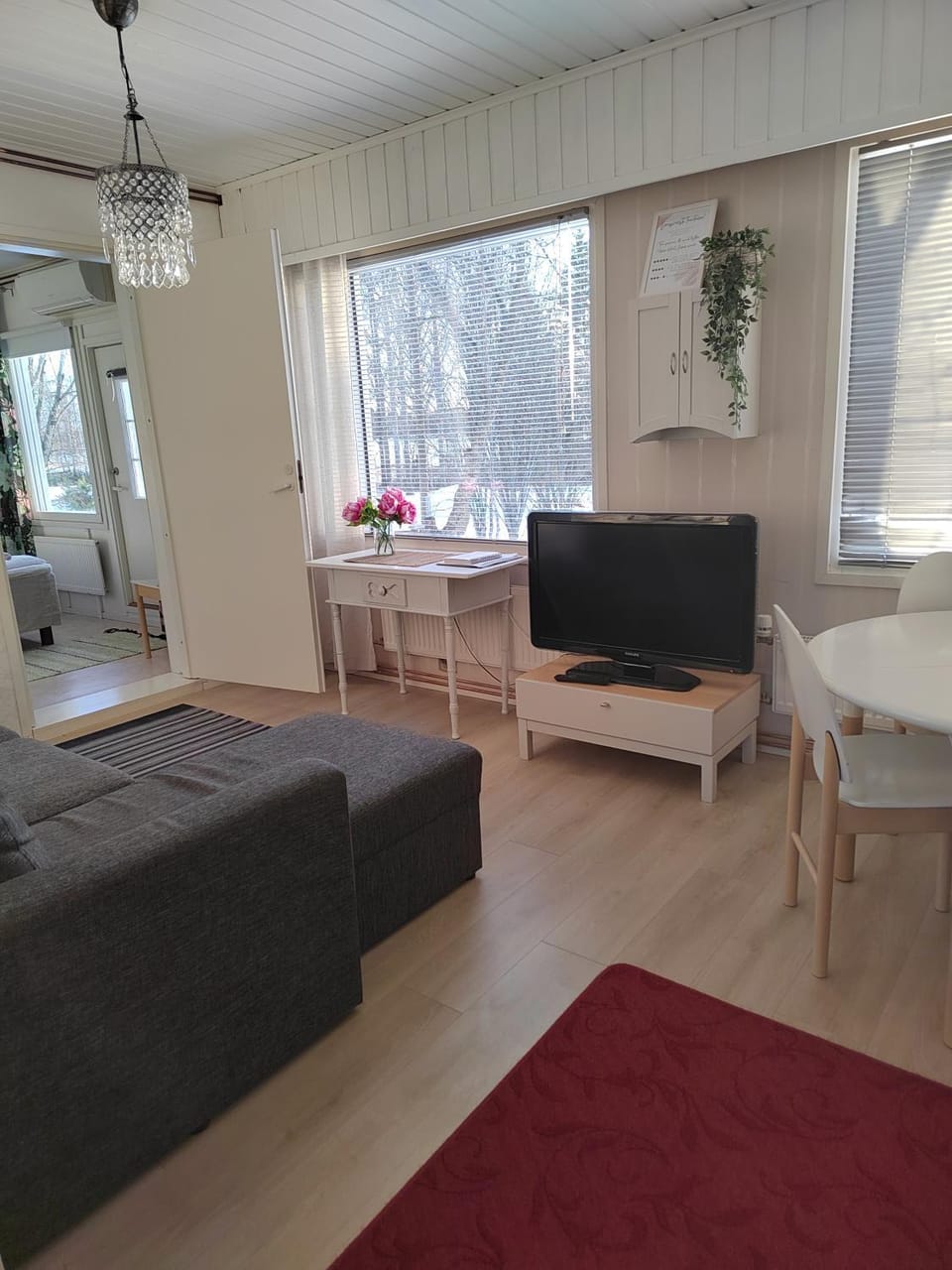 Viihtyisä kolmio järven rannalla Apartment in Finland