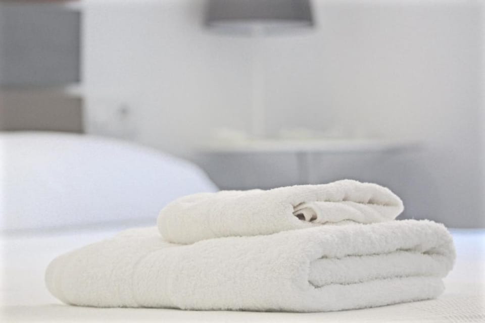 Acogedor apt 8pax 4Bdr 2Bth - CozyHomeSevilla1 Apartment in Seville