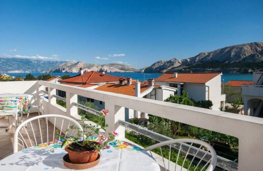 Property building, Nearby landmark, Day, Natural landscape, View (from property/room), Balcony/Terrace, Sea view