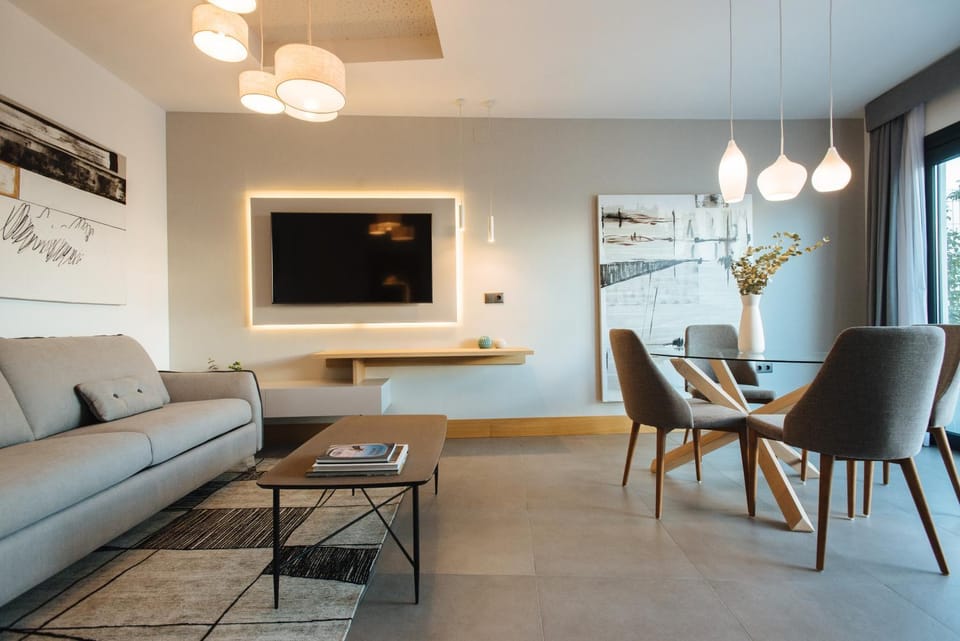 Living room, Dining area