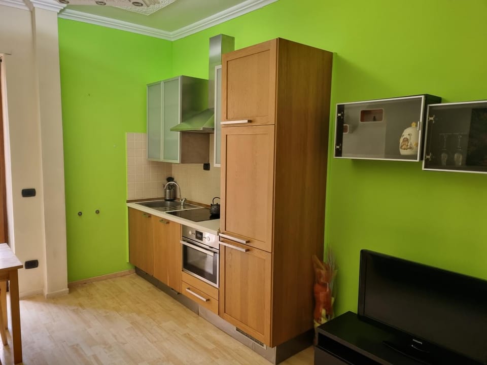 Kitchen or kitchenette, stove