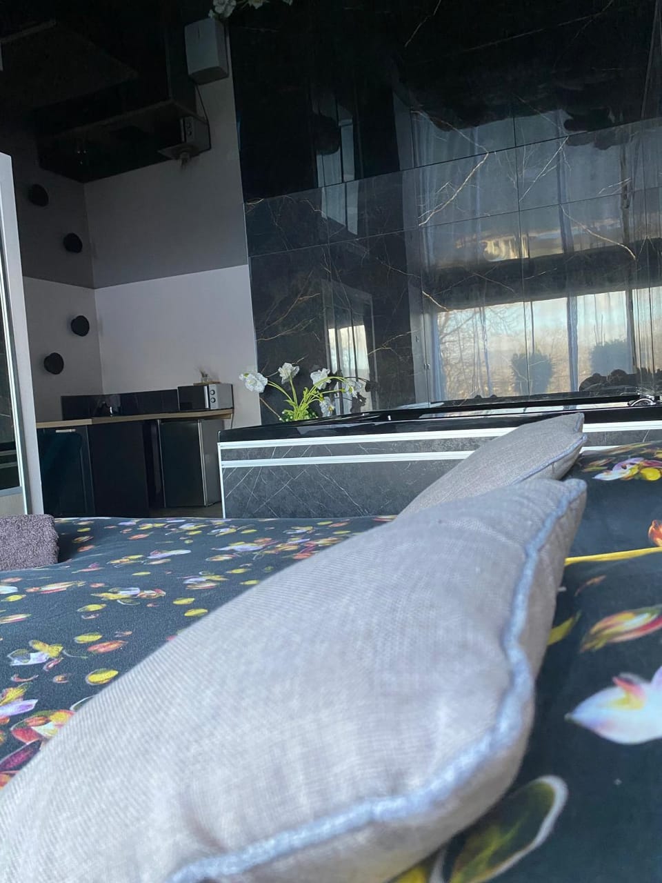 La Ronde des Bois - Romance et Bien Être - Jacuzzi privatif-piscine-patio House in Bourgogne-Franche-Comté