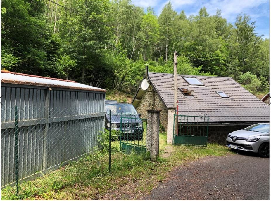 NANA 63 Chalet in Auvergne-Rhône-Alpes