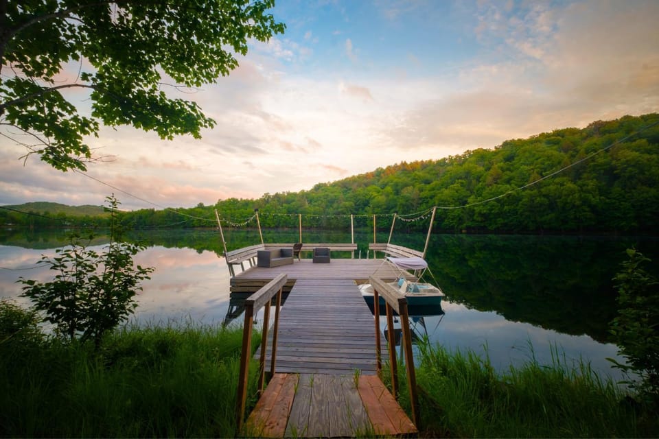 Natural landscape, Lake view, Mountain view