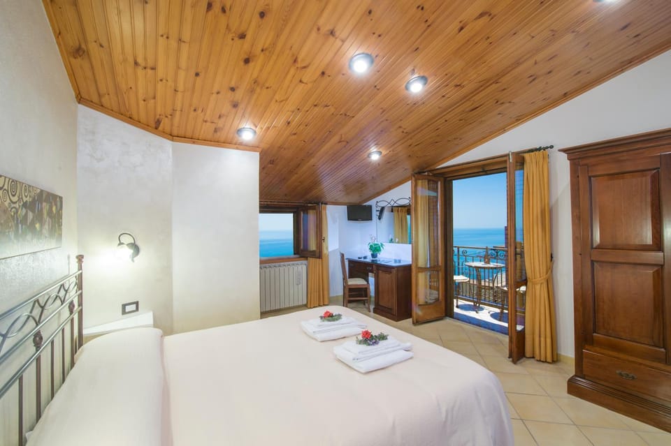 B&B Il Nespolo Bed and Breakfast in Furore