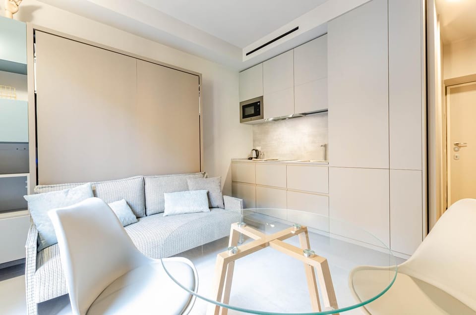 Living room, Seating area, kitchen