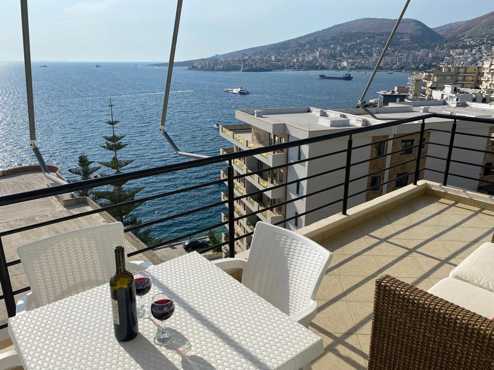 Balcony/Terrace, City view, Sea view
