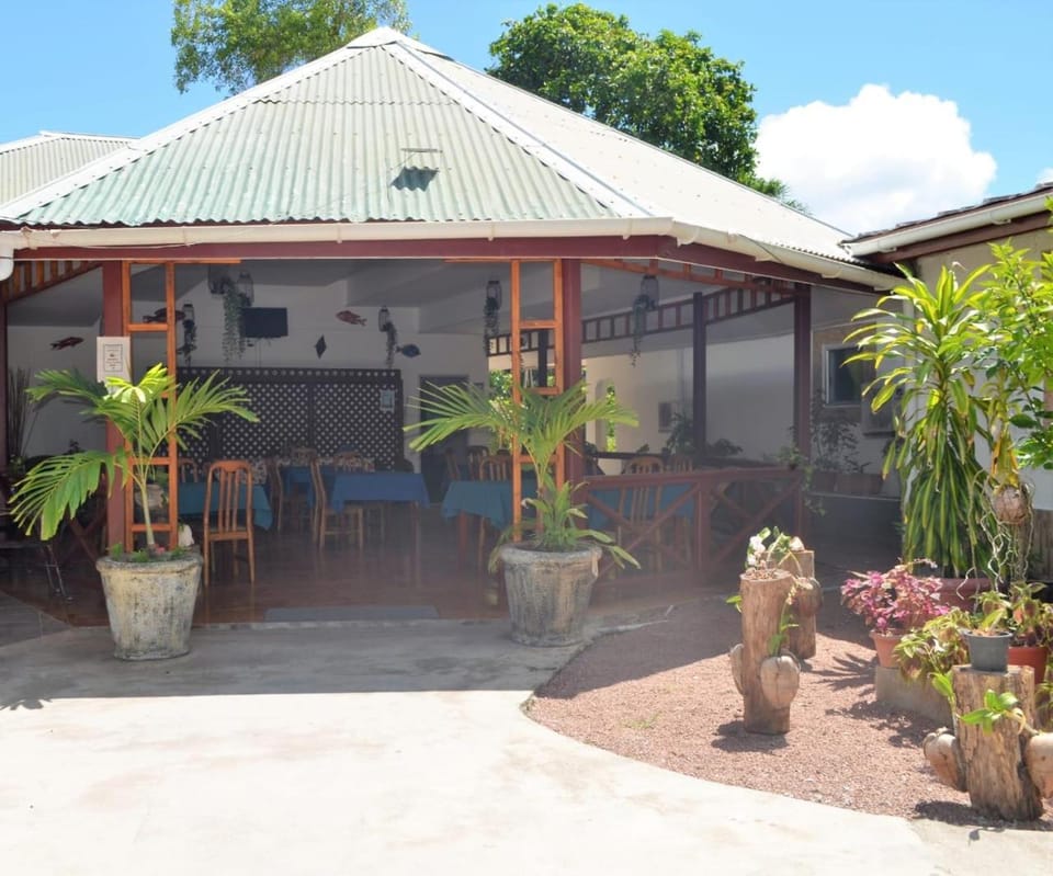 Rising Sun Guesthouse Bed and Breakfast in Africa