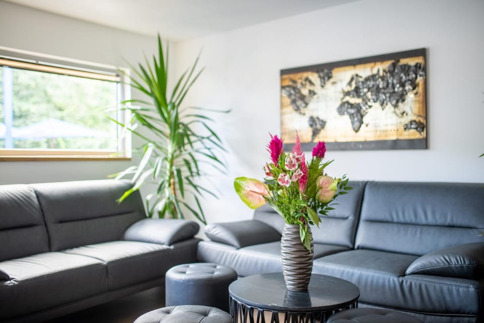 Lobby or reception, Seating area