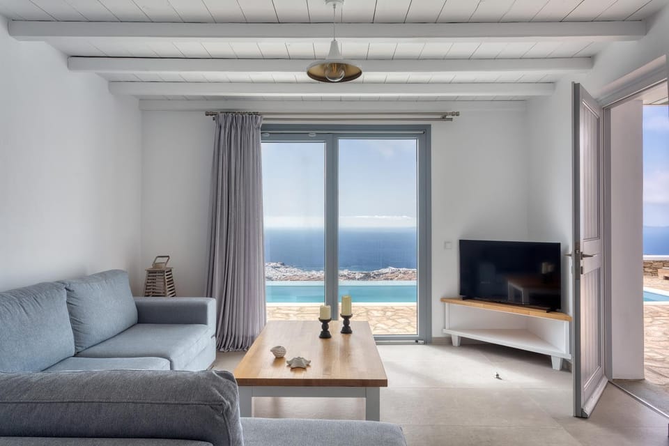 Villa Leonora Tinos Villa in Decentralized Administration of the Aegean
