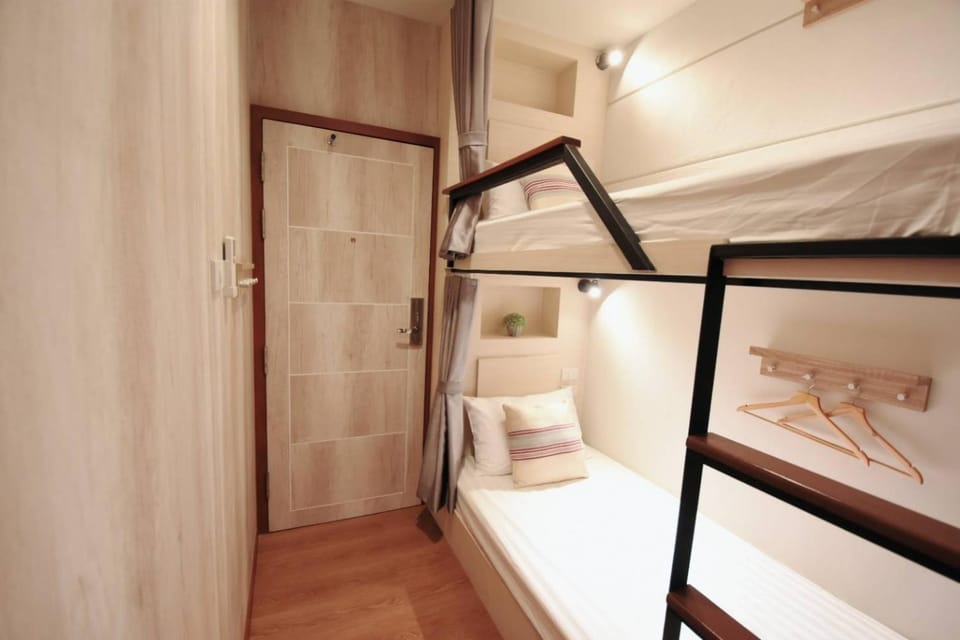 Bed, bunk bed