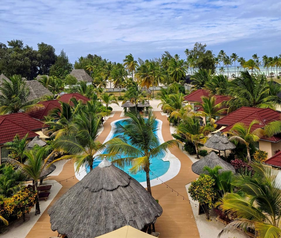 Property building, Garden view, Pool view, Swimming pool, Swimming pool