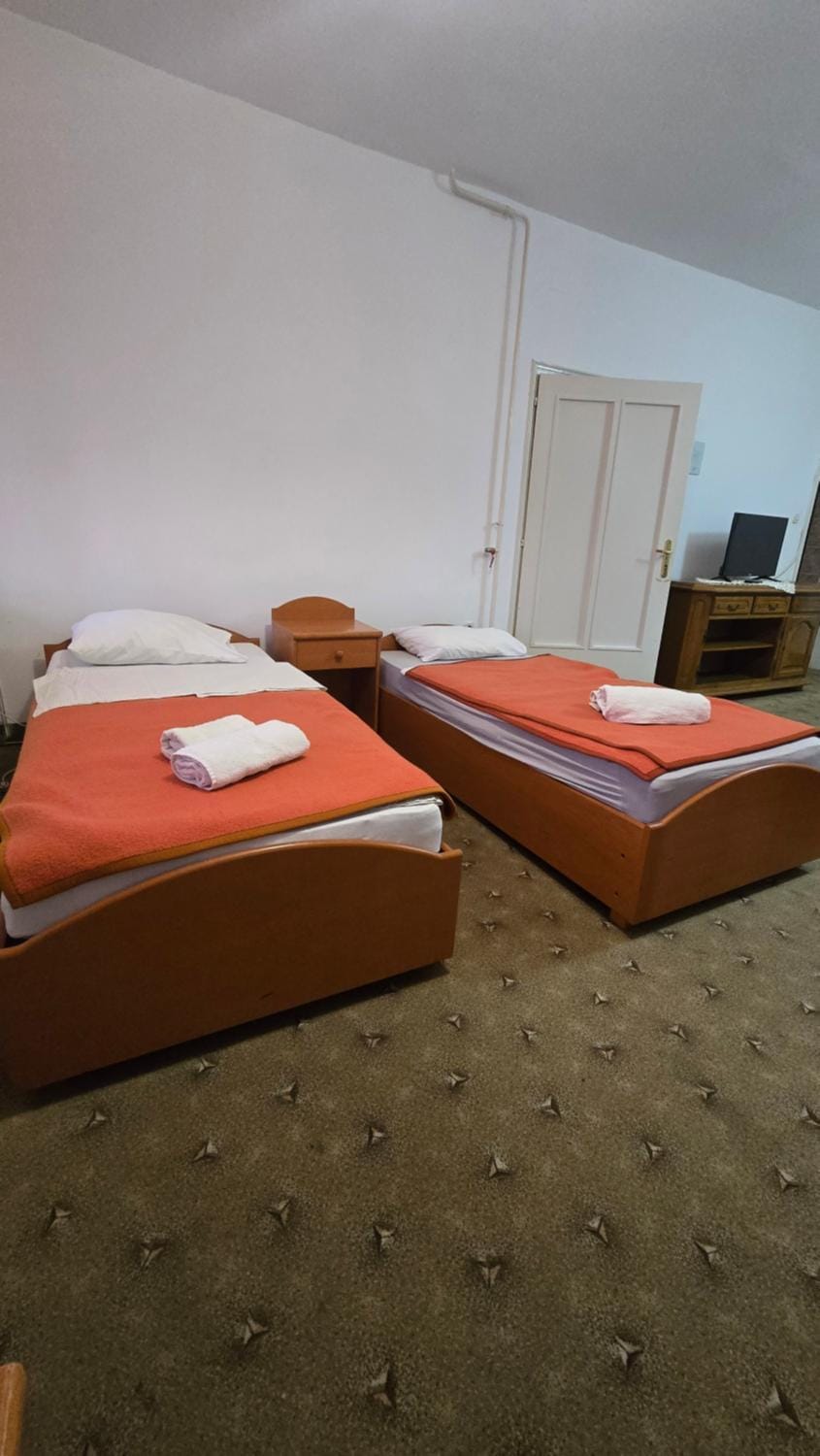 Šulentić sobe i restoran Bed and Breakfast in Hungary