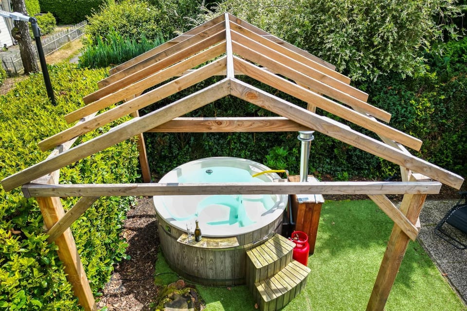 GREAT STAY - NATURE - Outside HOTTUB en SAUNA Apartment in Gelderland, Netherlands