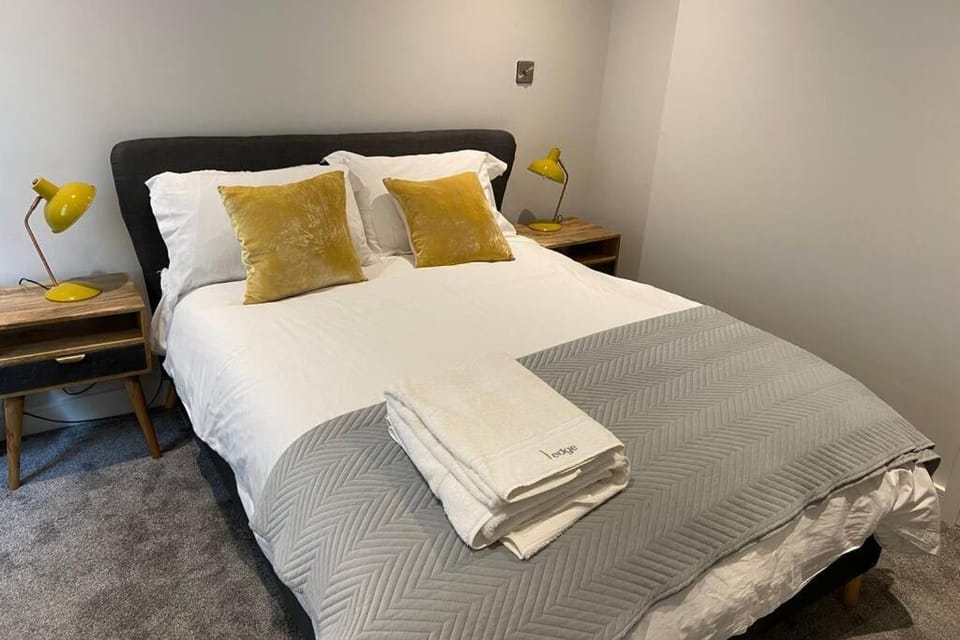 Spacious 1 bedroom apartment with sea views Apartment in Newquay