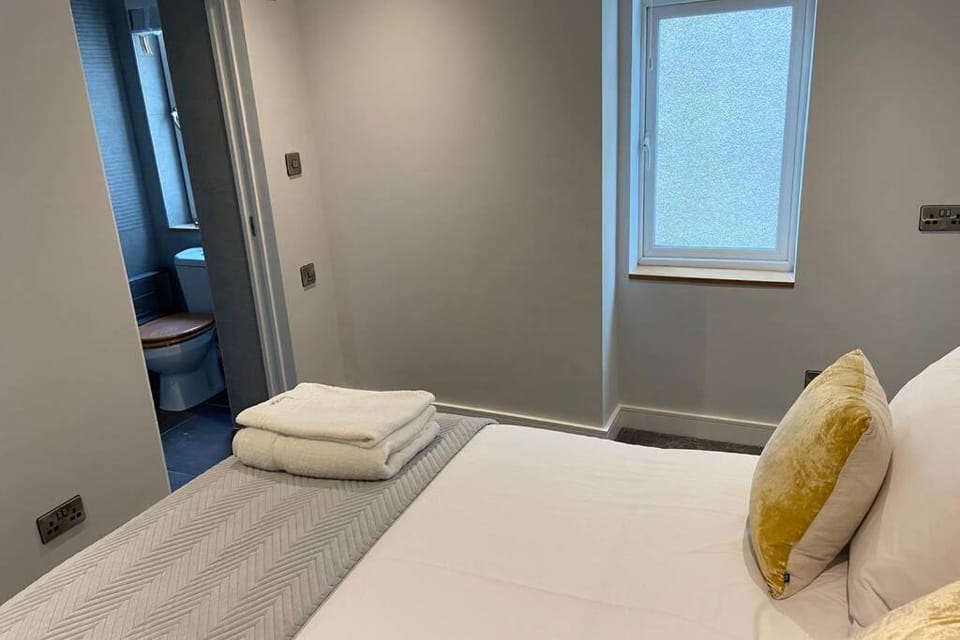 Spacious 1 bedroom apartment with sea views Apartment in Newquay