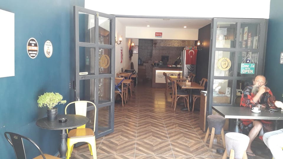 Restaurant/places to eat
