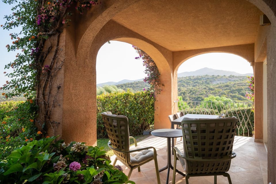 Balcony/Terrace, Garden view