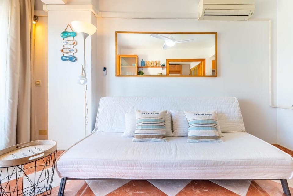 Living room, Bedroom
