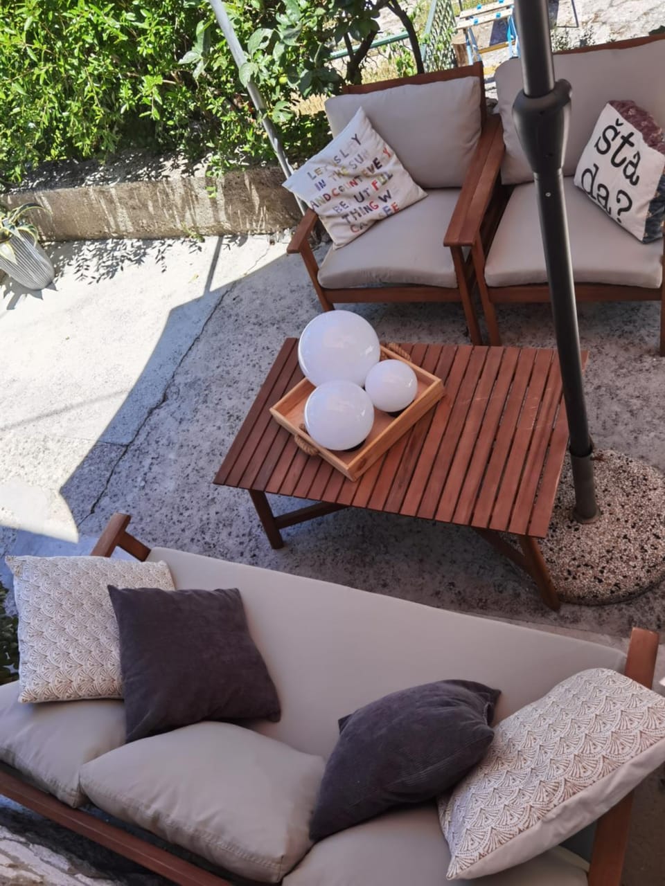 Patio, Garden, Balcony/Terrace, Seating area, Garden view