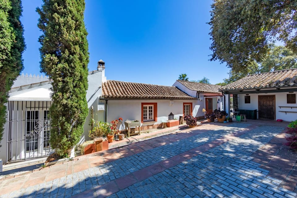 Cortijo La Hoya House in Andalusia