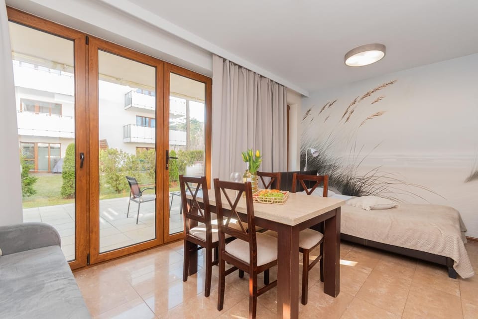 Apartamenty Mierzeja - Baltic Park Stegna, Studio 24 m2, 500 m od plaży, bezpłatny Meleks Apartment in Pomeranian Voivodeship