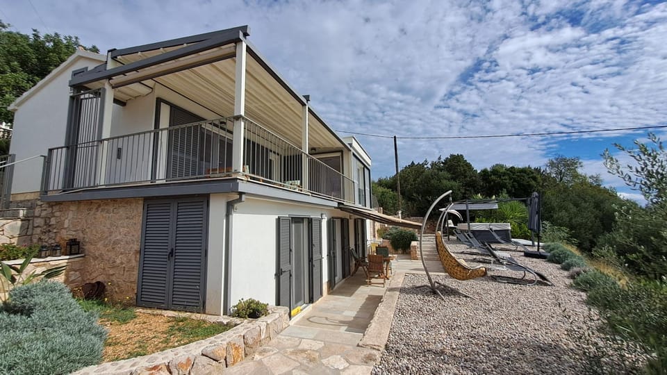 Garden view, Inner courtyard view