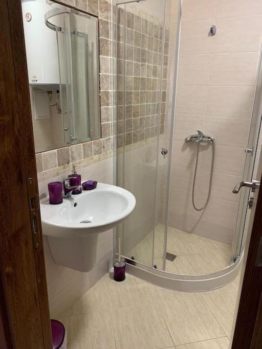 Luxury Orchid apartment with a garden in a private hotel complex Cascadas Bulgaria Apartment hotel in Sunny Beach