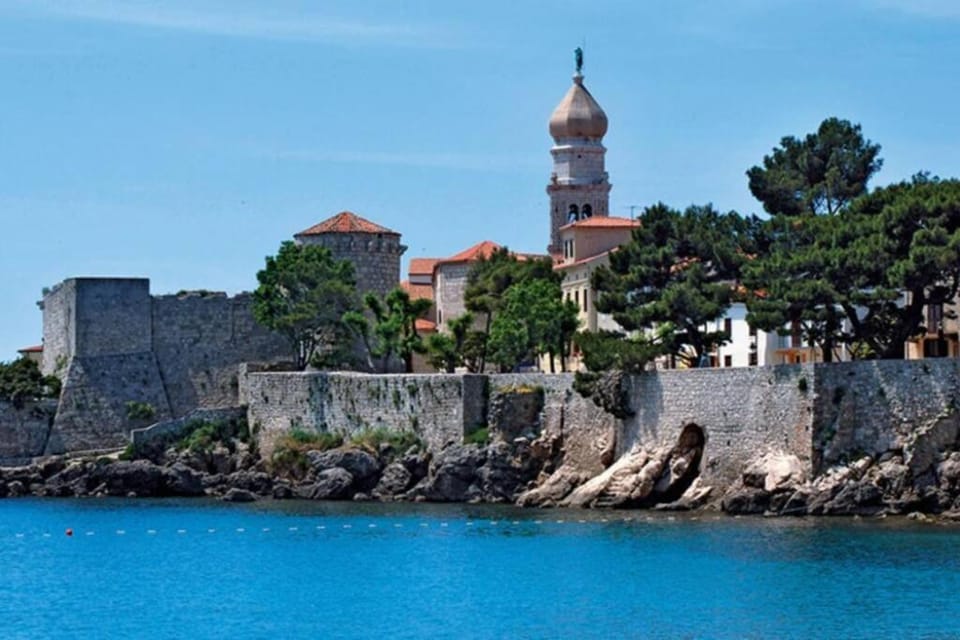 Apartment wih sea view for 2 Apartment in Krk