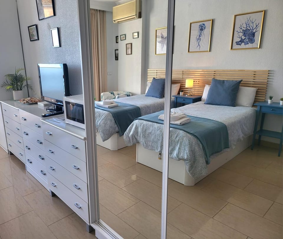 Bed, Photo of the whole room