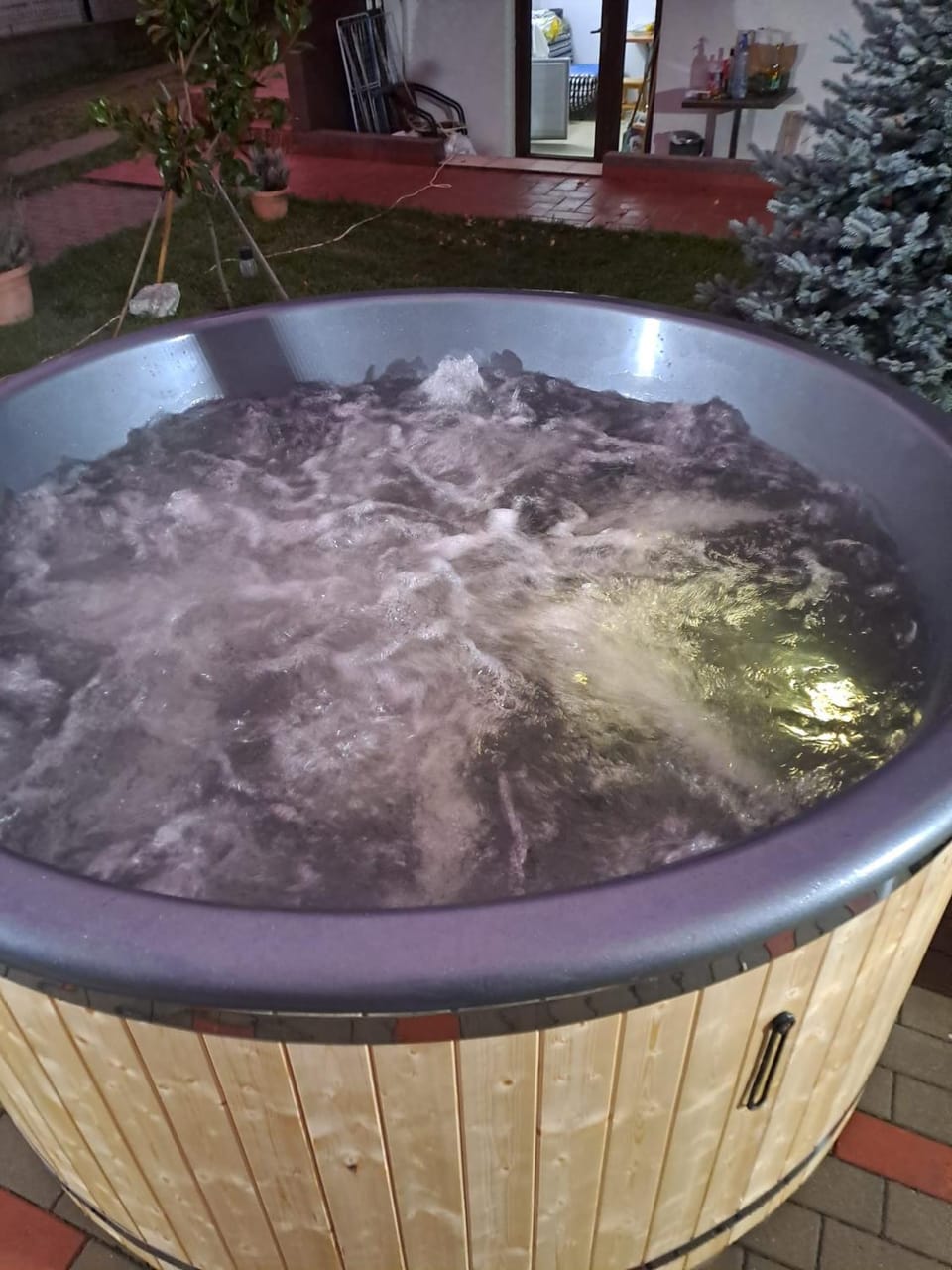 Hot Tub, Spa and wellness centre/facilities
