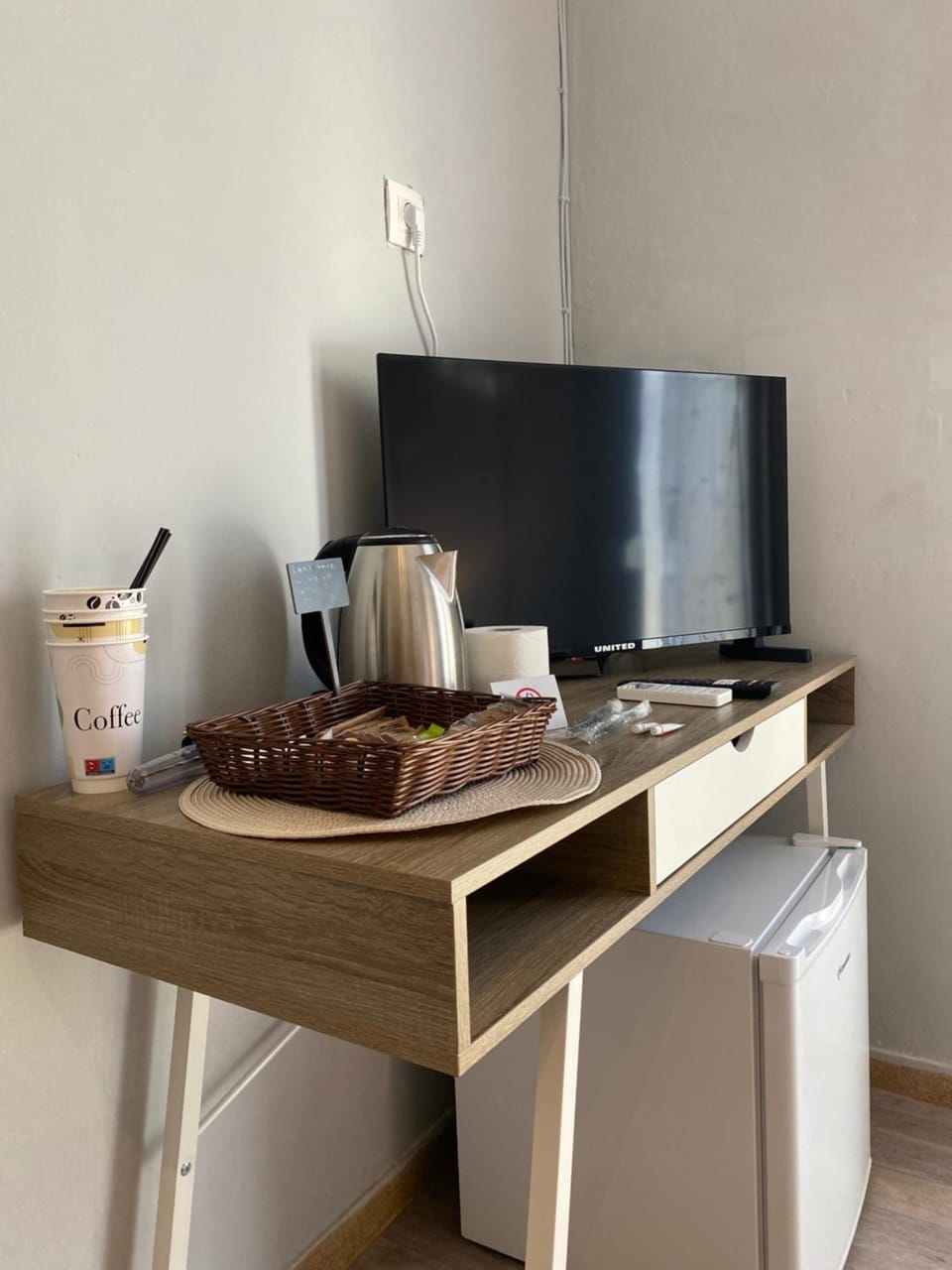 TV and multimedia, Coffee/tea facilities, minibar