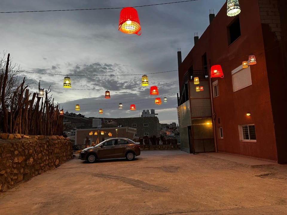 Night, Neighbourhood, Garden, Parking