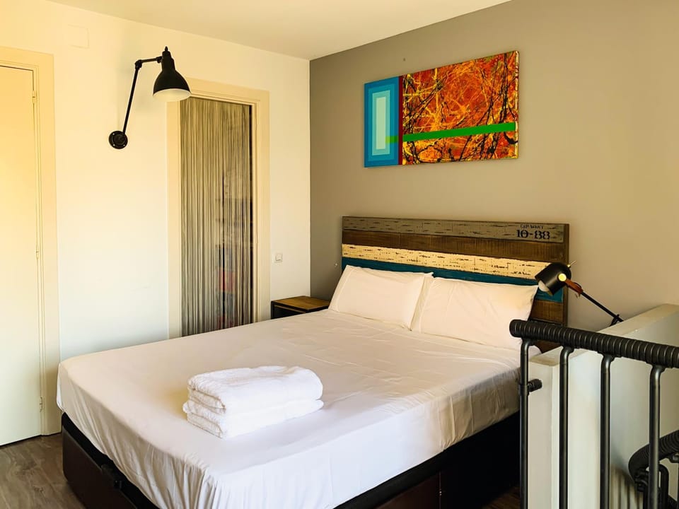 Bed, Bedroom