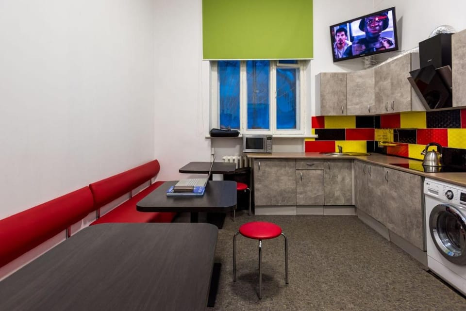 TV and multimedia, Kitchen or kitchenette, Seating area, minibar, stove, washing machine